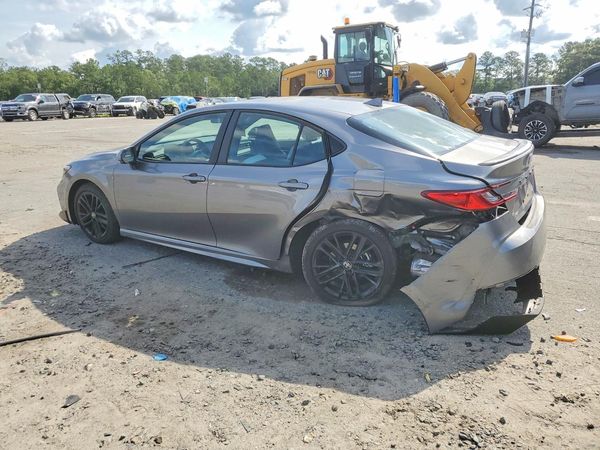 2025 TOYOTA CAMRY
