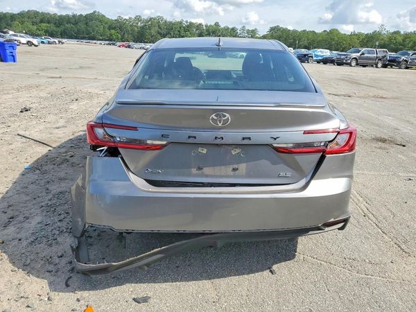 2025 TOYOTA CAMRY