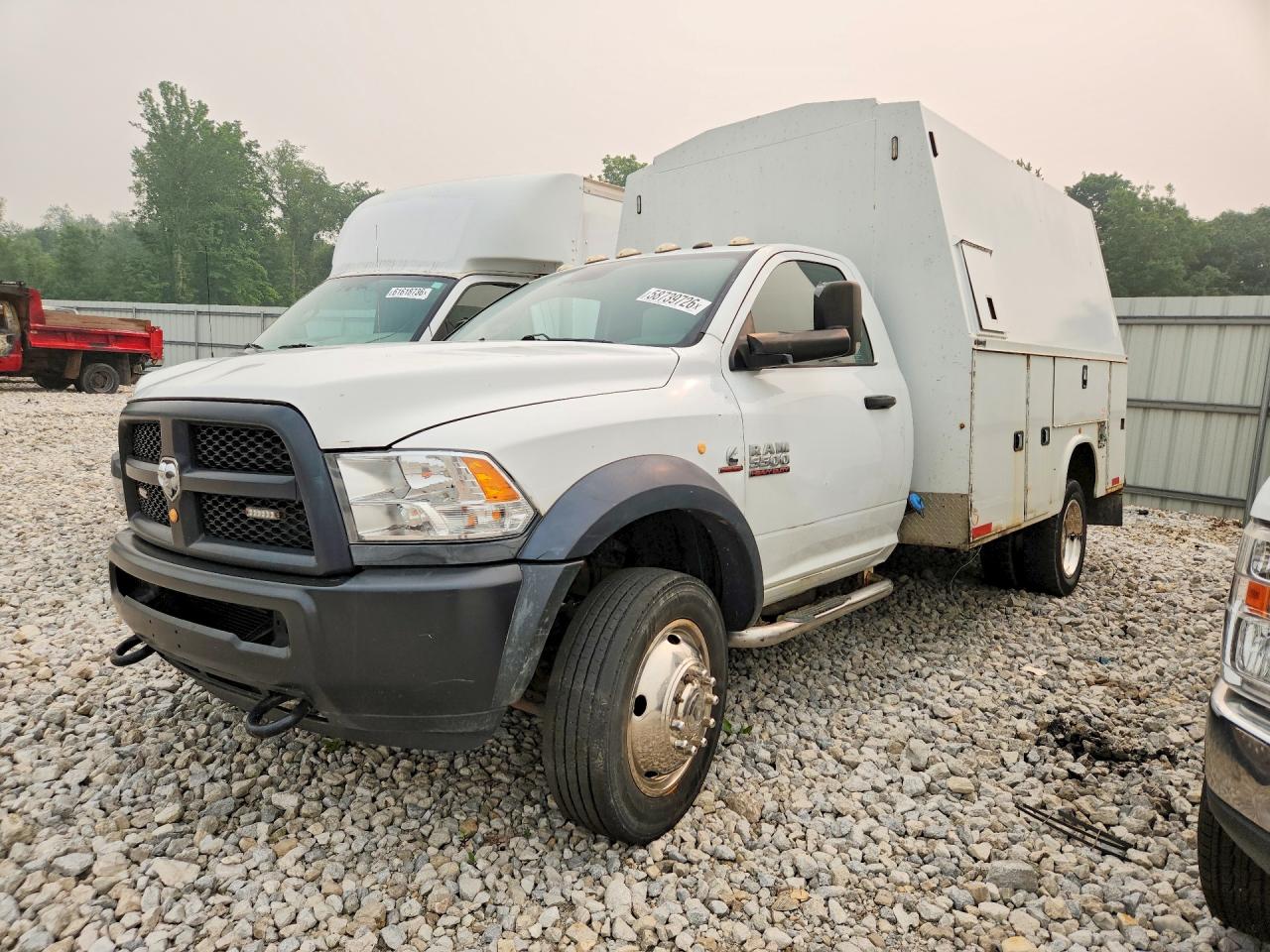 2017 RAM 5500 REG CAB CHASSIS