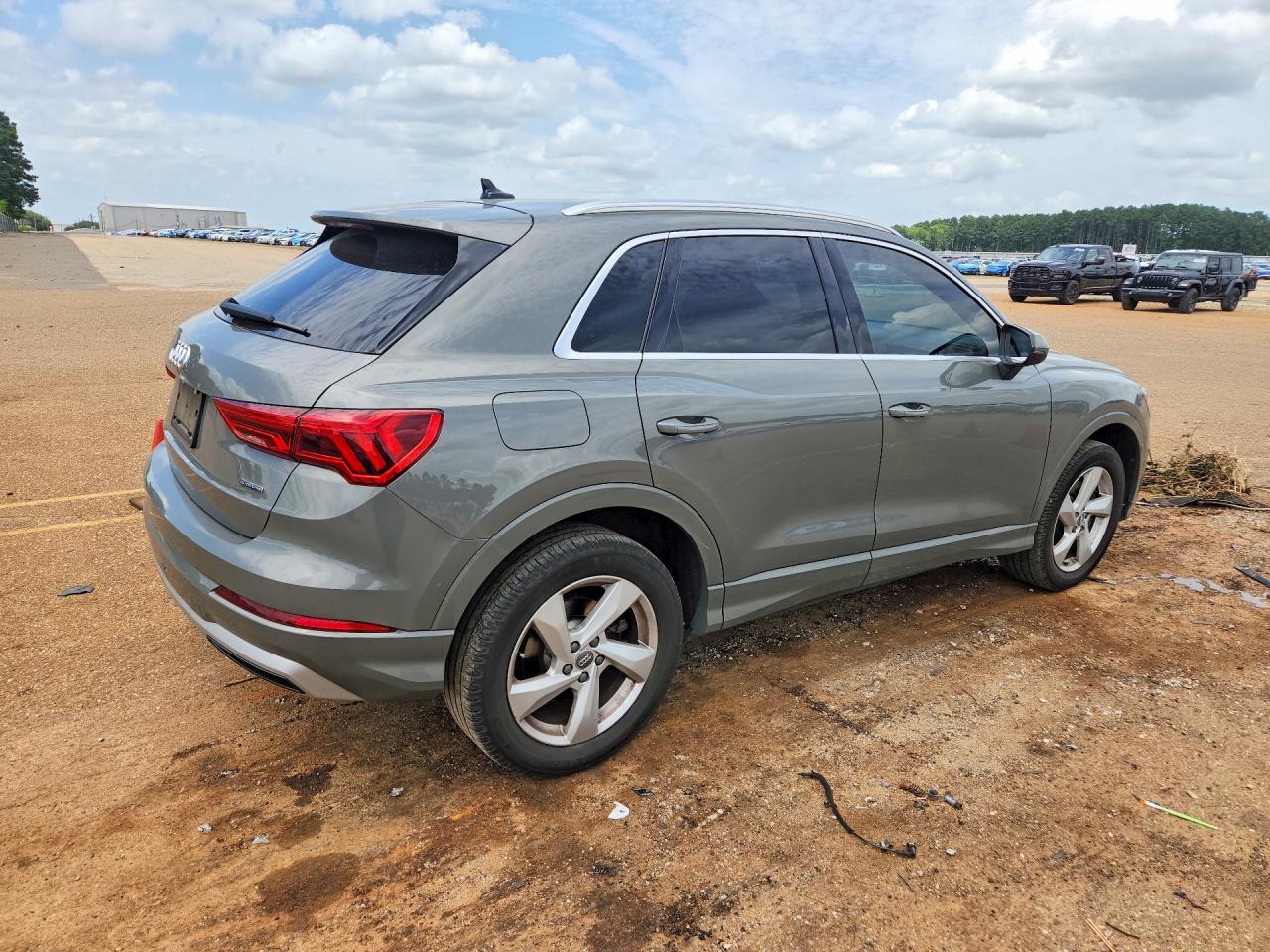 2020 AUDI Q3 quattro Premium