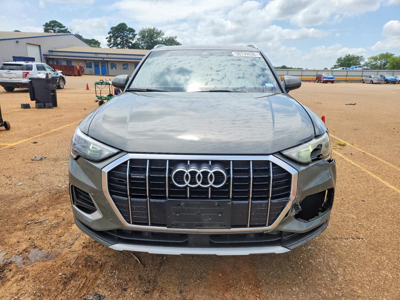 2020 AUDI Q3 quattro Premium