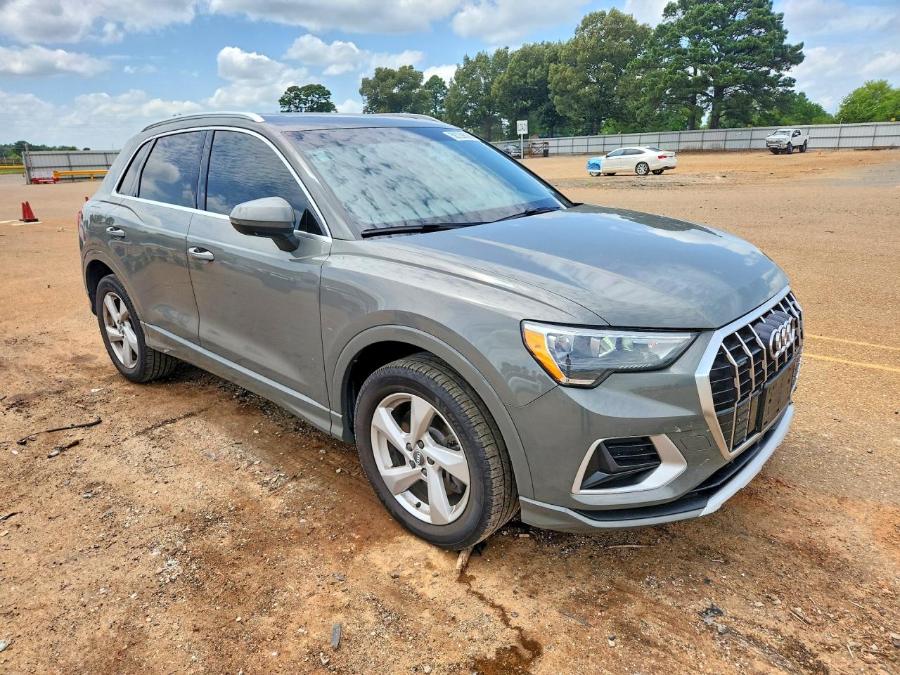 2020 AUDI Q3 quattro Premium
