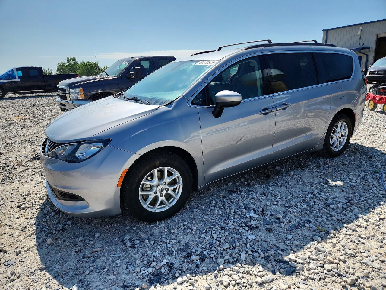 2021 CHRYSLER VOYAGER