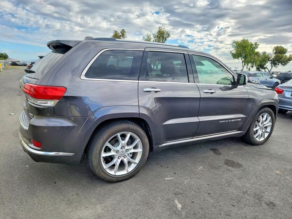 2016 JEEP GRAND CHEROKEE Summit