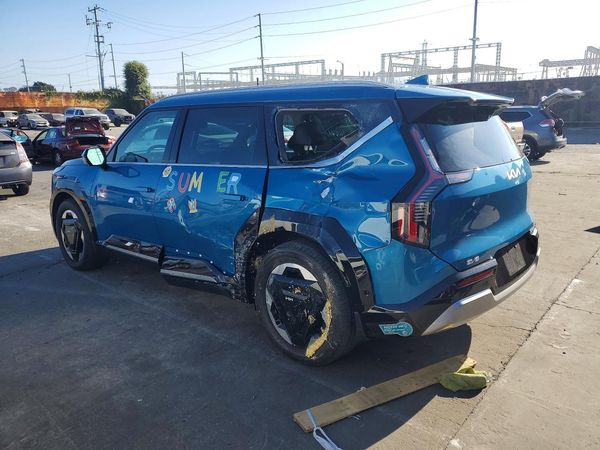 2024 KIA EV9 Land