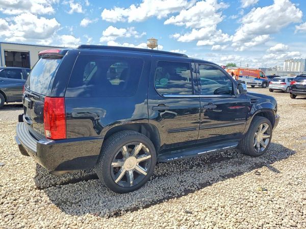 2012 CADILLAC ESCALADE Standard