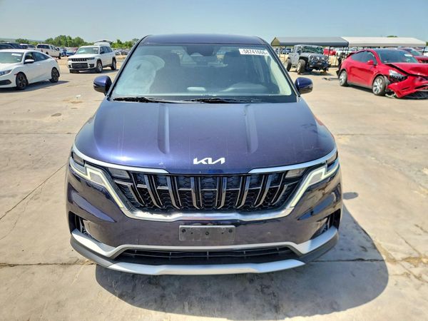 2023 KIA CARNIVAL LX, LX Seat Package