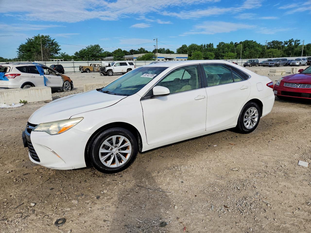 2016 TOYOTA CAMRY