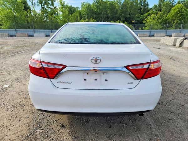 2016 TOYOTA CAMRY