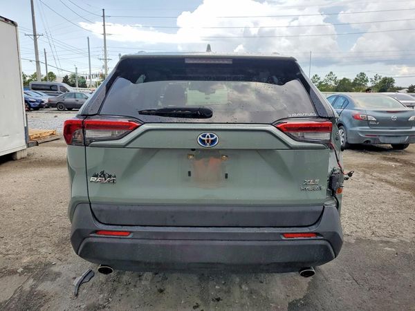 2021 TOYOTA RAV4 XLE Premium HV
