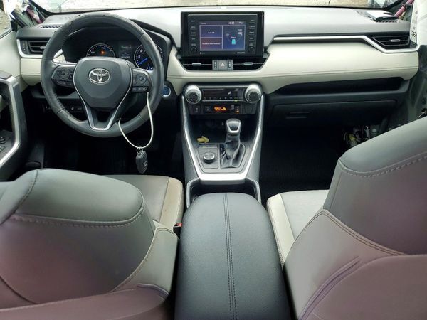 2021 TOYOTA RAV4 XLE Premium HV