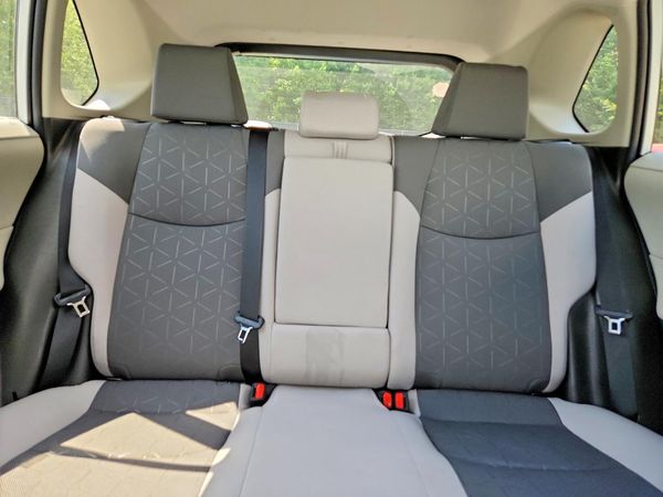 2021 TOYOTA RAV4 XLE HV