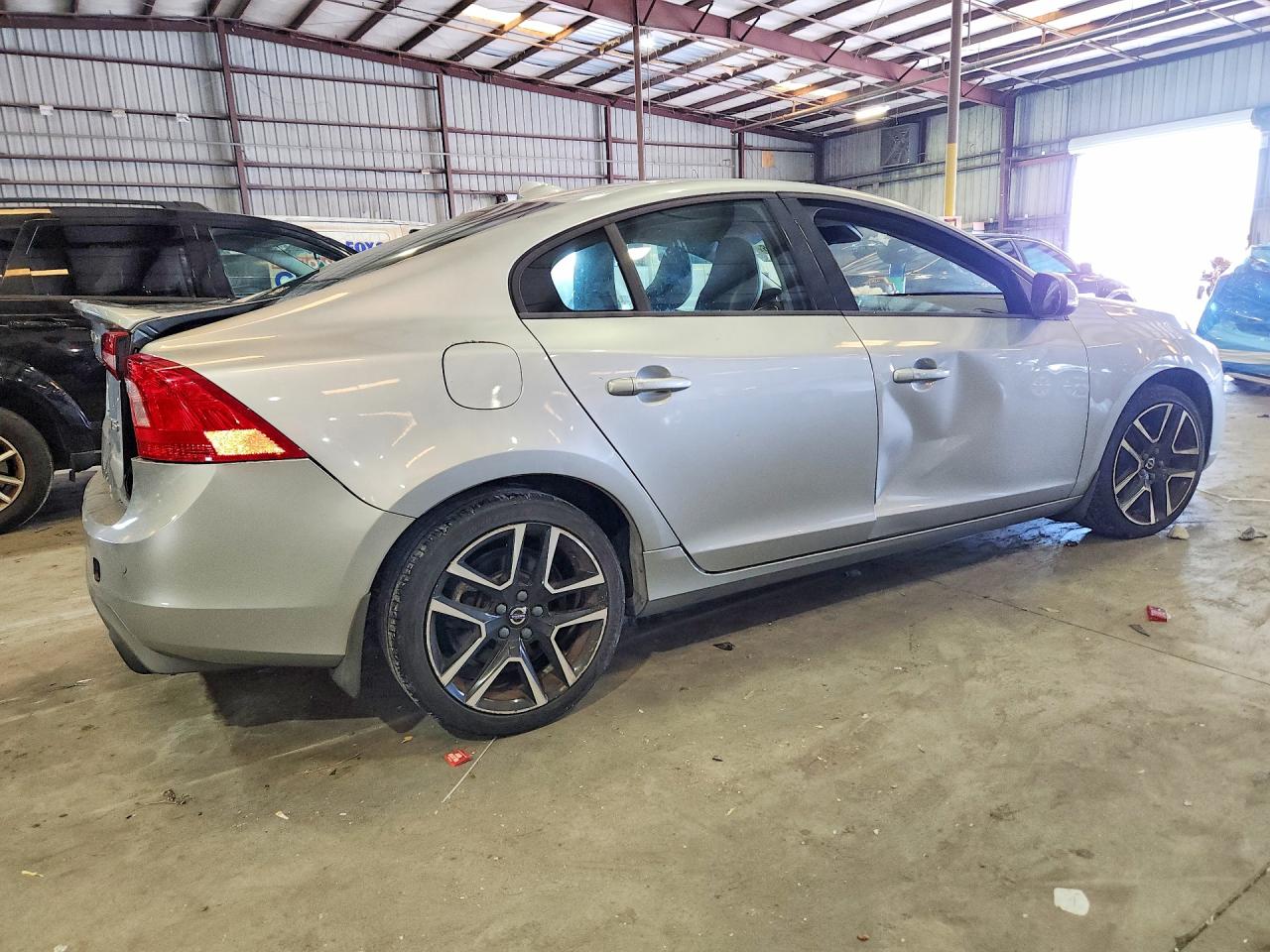 2018 VOLVO S60 Dynamic