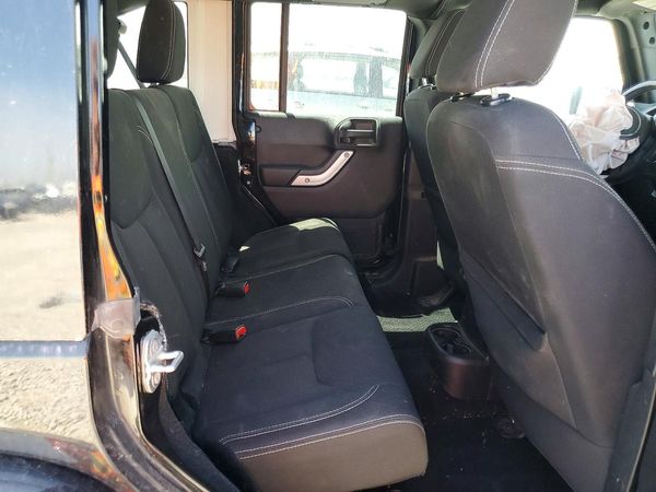 2015 JEEP WRANGLER UNLIMITED SAHARA 4X4
