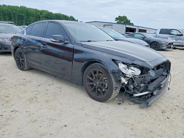 2021 INFINITI Q50 LUXE
