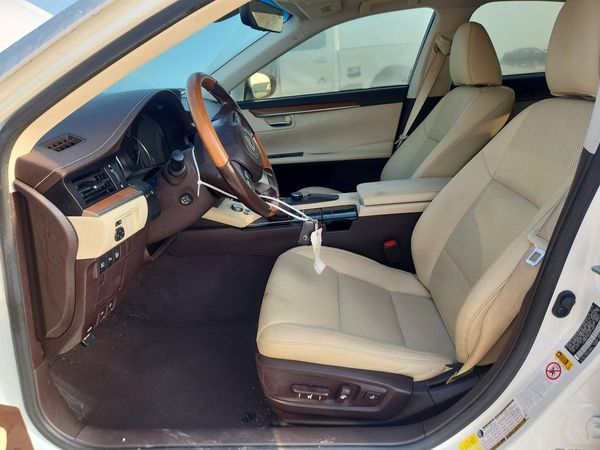 2016 LEXUS ES 300h