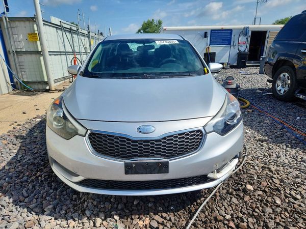 2016 KIA FORTE GL (Middle-Low Grade)