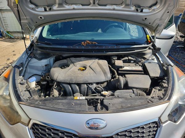 2016 KIA FORTE GL (Middle-Low Grade)