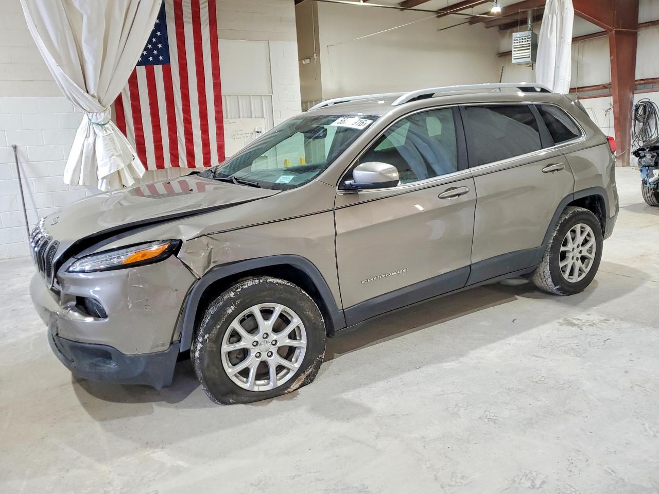 2017 JEEP CHEROKEE LATITUDE 4X4