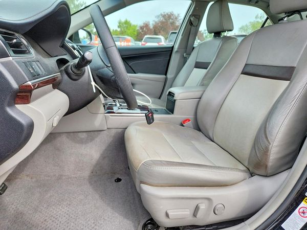 2014 TOYOTA CAMRY