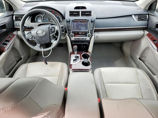 2014 TOYOTA CAMRY