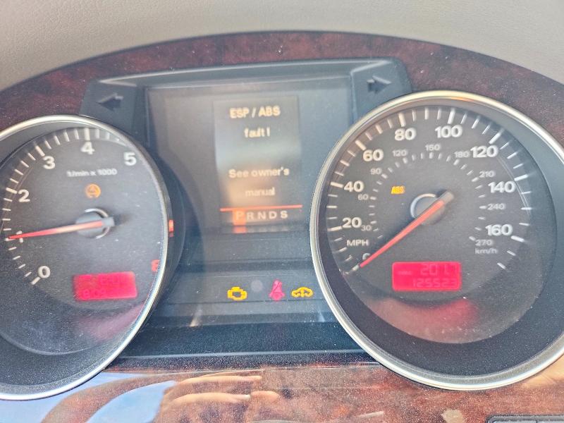 2005 AUDI A8