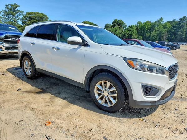2017 KIA SORENTO L, LX
