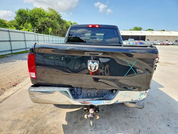 2018 RAM 1500 ST