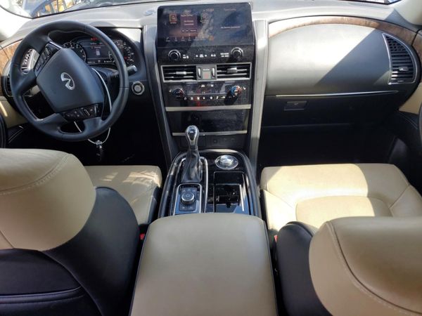 2023 INFINITI QX80