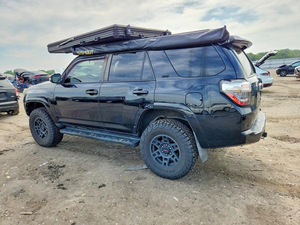 2018 TOYOTA 4RUNNER