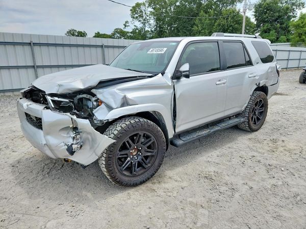 2023 TOYOTA 4RUNNER SR5 Prem