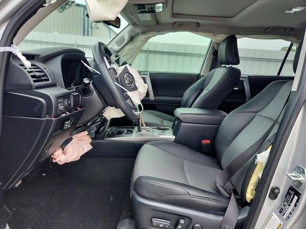 2023 TOYOTA 4RUNNER SR5 Prem