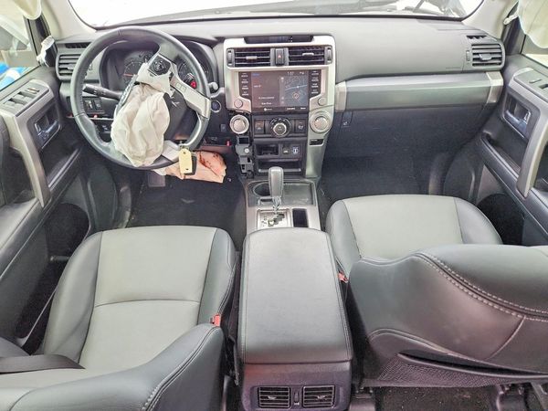 2023 TOYOTA 4RUNNER SR5 Prem