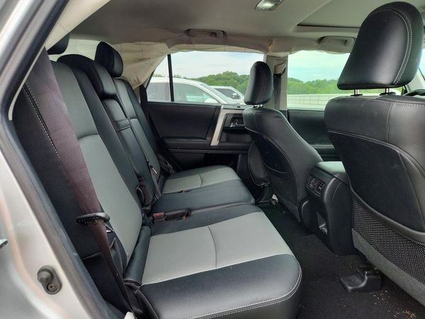 2023 TOYOTA 4RUNNER SR5 Prem