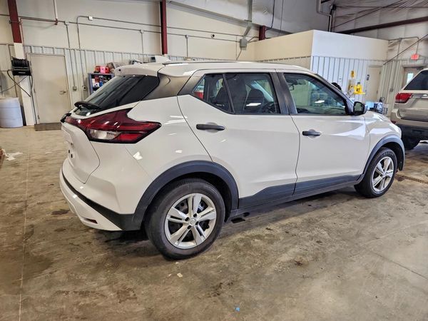 2022 NISSAN KICKS