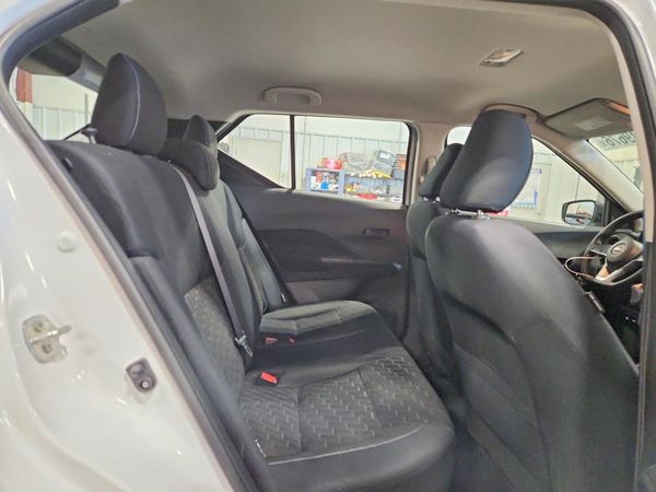 2022 NISSAN KICKS