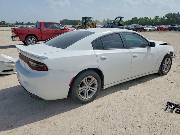 2017 DODGE CHARGER SE