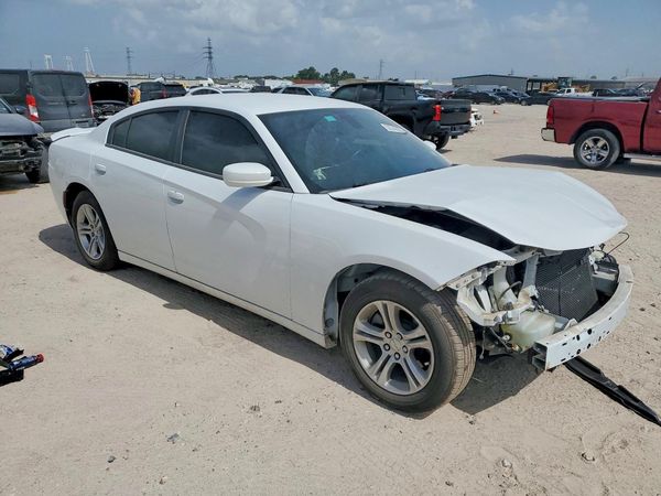 2017 DODGE CHARGER SE