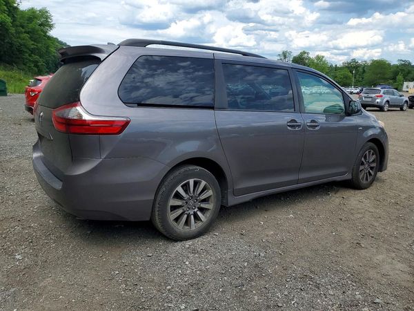 2020 TOYOTA SIENNA E grade