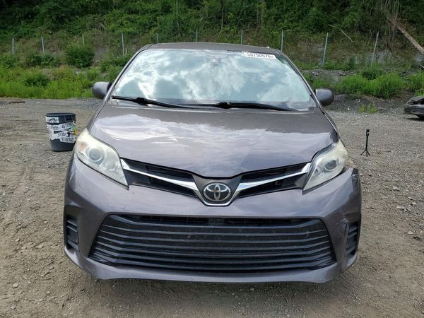 2020 TOYOTA SIENNA E grade