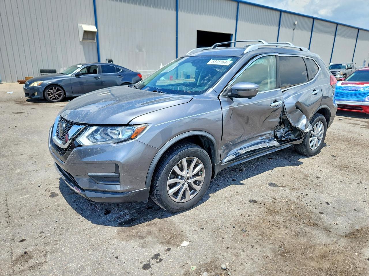 2018 NISSAN ROGUE — Front 3/4