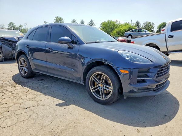 2020 PORSCHE MACAN