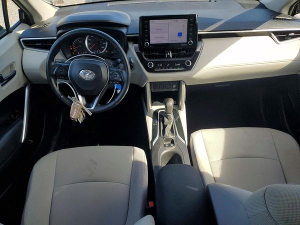 2022 TOYOTA COROLLA CROSS LE