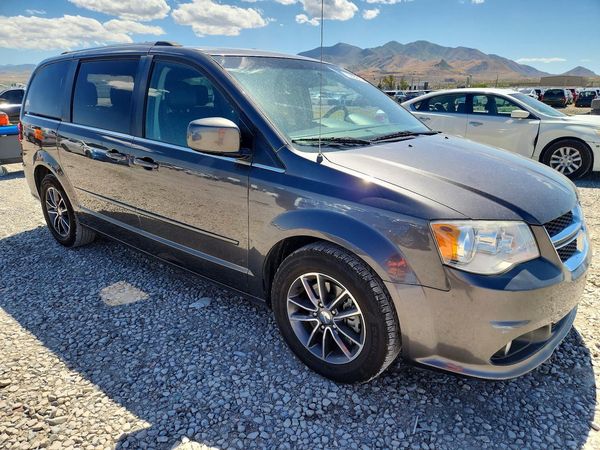 2017 DODGE GRAND CARAVAN SXT