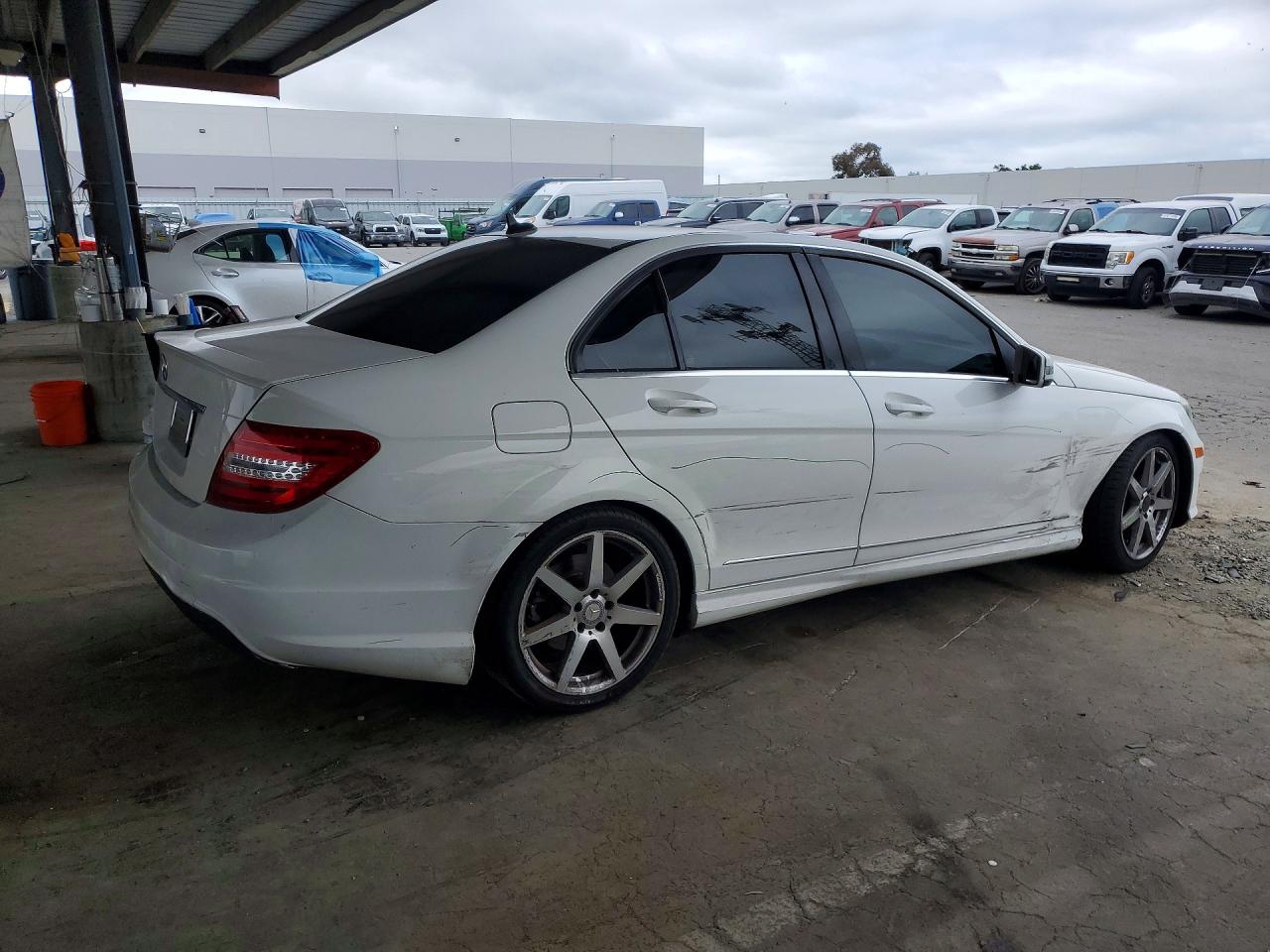 2014 MERCEDES-BENZ C C250