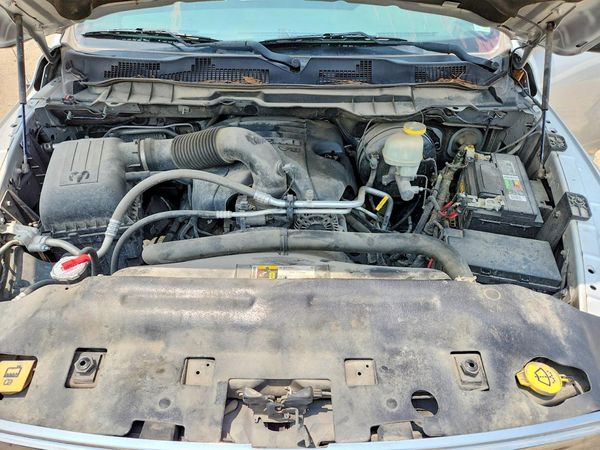 2017 RAM 1500 ST CREW CAB 4X2