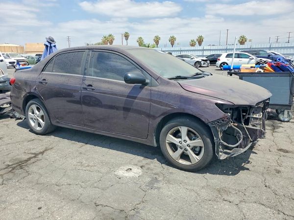 2013 TOYOTA COROLLA