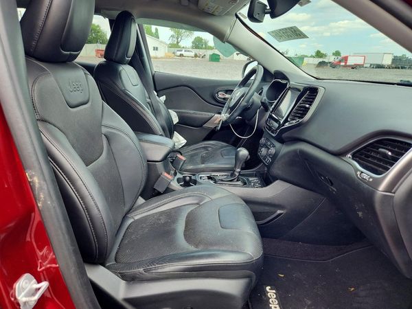 2019 JEEP CHEROKEE LIMITED FWD