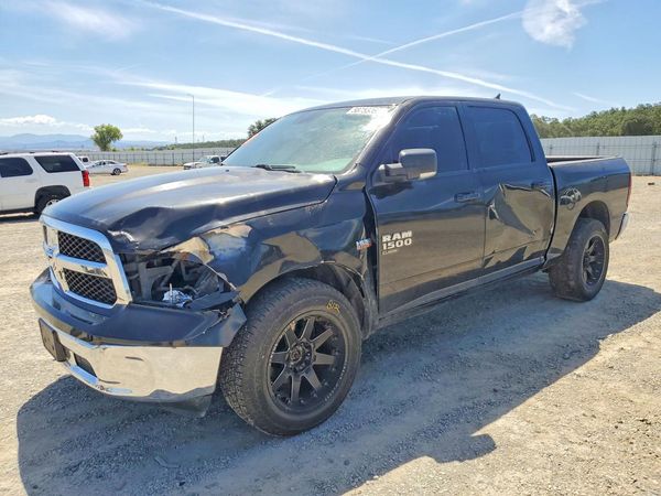 2019 RAM 1500 CLASSIC SLT