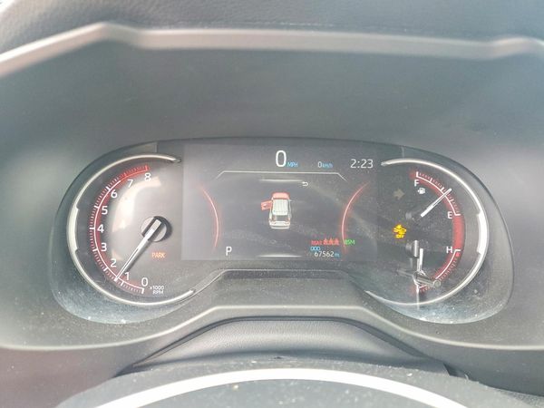 2023 TOYOTA RAV4 XLE